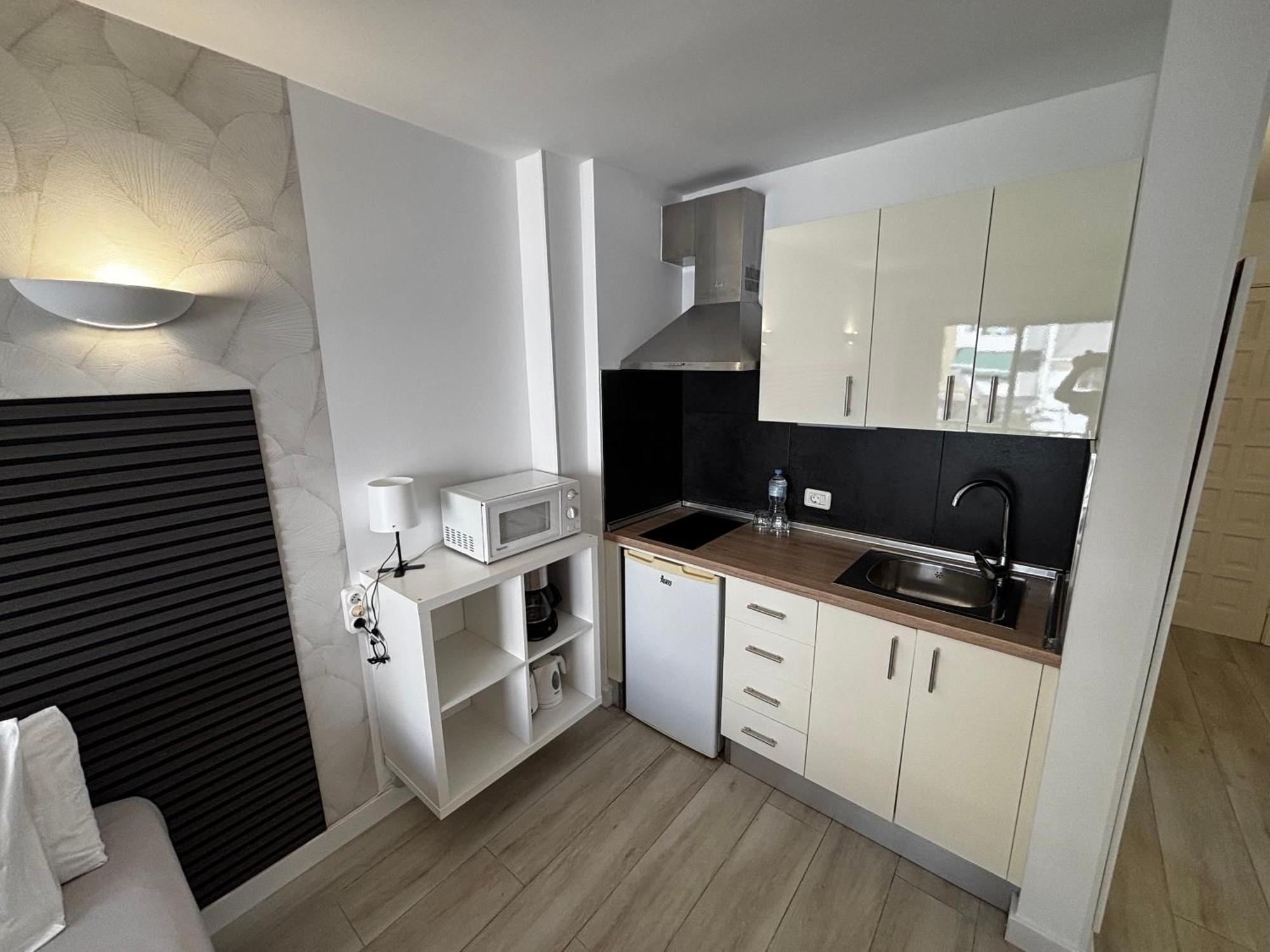 Cozy Studio In Los Cristianos Beach Free Wifi Arona  Exterior photo